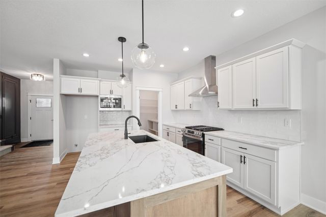 14311 Catalpa Drive, Urbandale, IA 50323