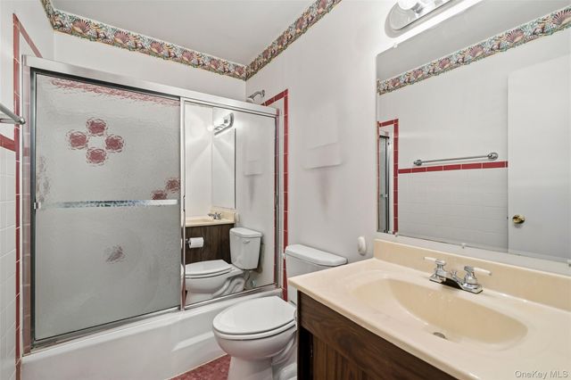 35 Milford Lane X8, Suffern, NY 10901