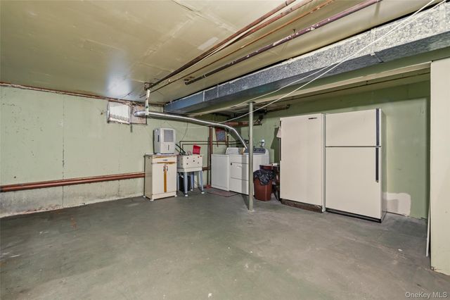 35 Milford Lane X8, Suffern, NY 10901