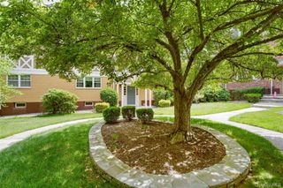 35 Milford Lane X8, Suffern, NY 10901