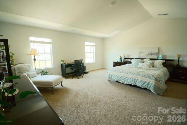 8022 Rowling Drive, Charlotte, NC 28215