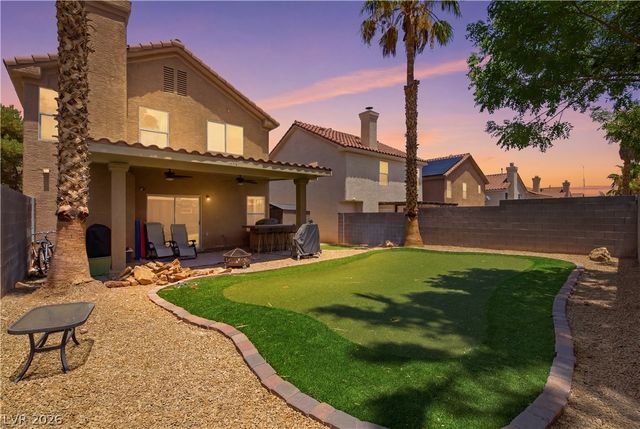8325 Classic Villa Court, Las Vegas, NV 89128