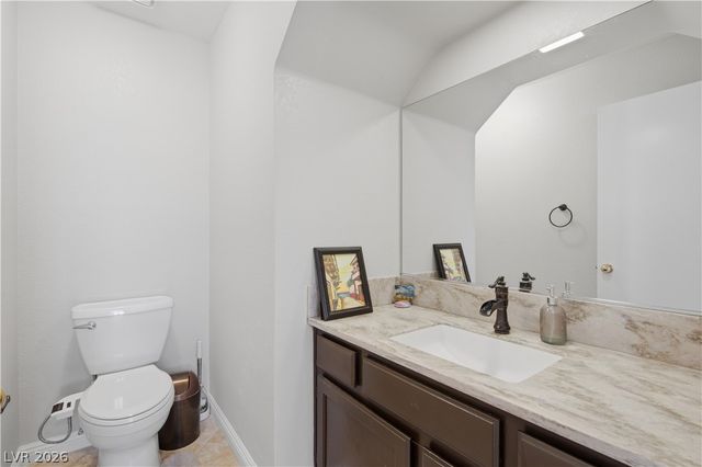 8325 Classic Villa Court, Las Vegas, NV 89128