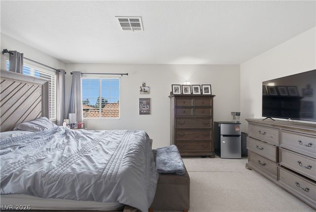 8325 Classic Villa Court, Las Vegas, NV 89128