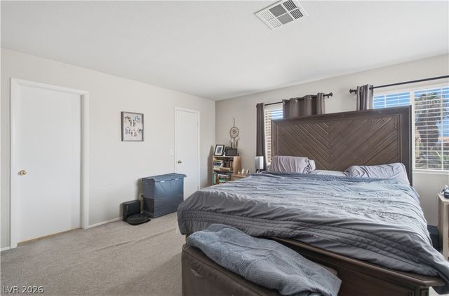 8325 Classic Villa Court, Las Vegas, NV 89128
