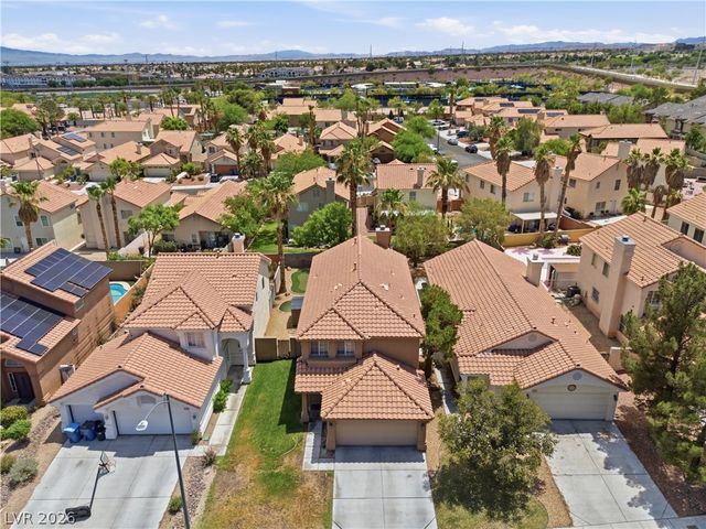 8325 Classic Villa Court, Las Vegas, NV 89128
