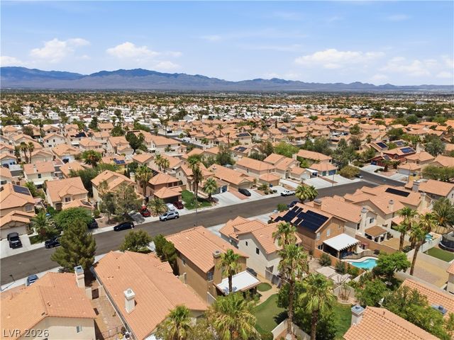 8325 Classic Villa Court, Las Vegas, NV 89128