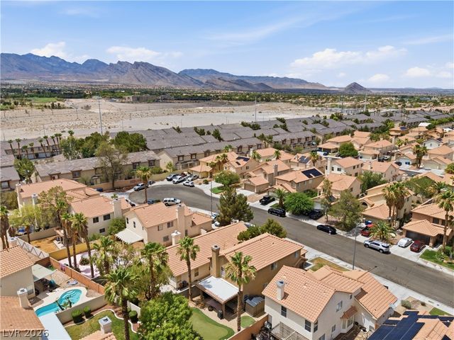8325 Classic Villa Court, Las Vegas, NV 89128
