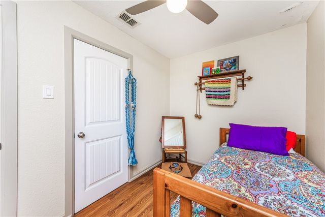 3926 & 3918 Marlin Dr, Corpus Christi, TX 78418