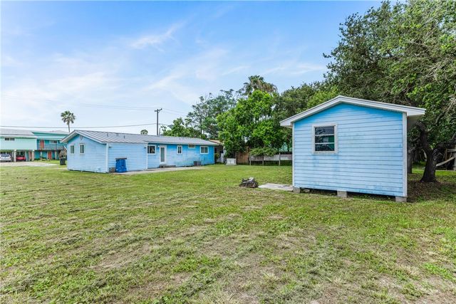 3926 & 3918 Marlin Dr, Corpus Christi, TX 78418