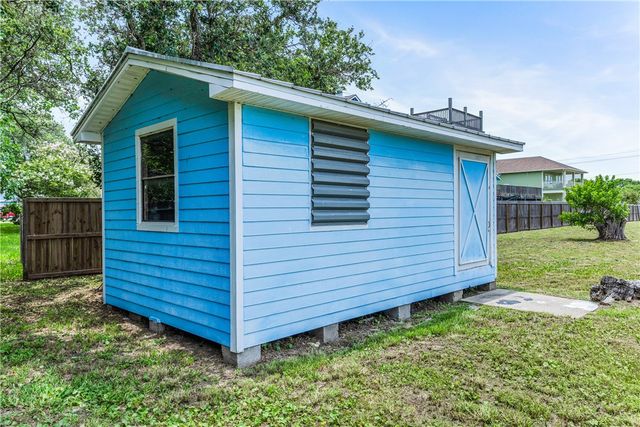 3926 & 3918 Marlin Dr, Corpus Christi, TX 78418