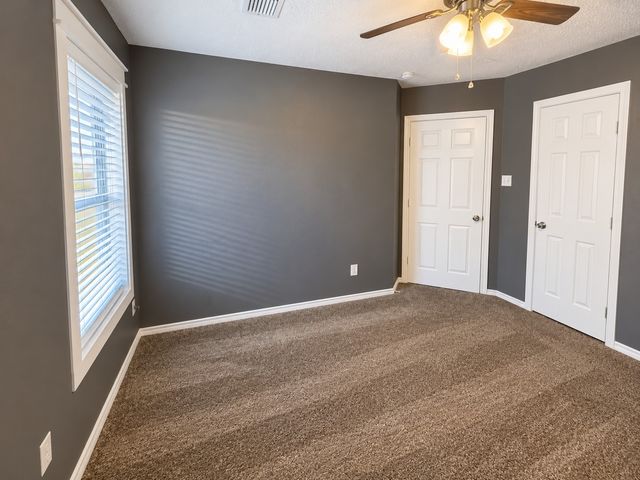 5634 Indian Hill Drive, Arlington, TX 76018