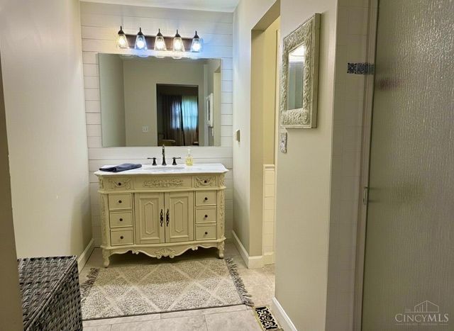 128 Stadia, Franklin, OH 45005