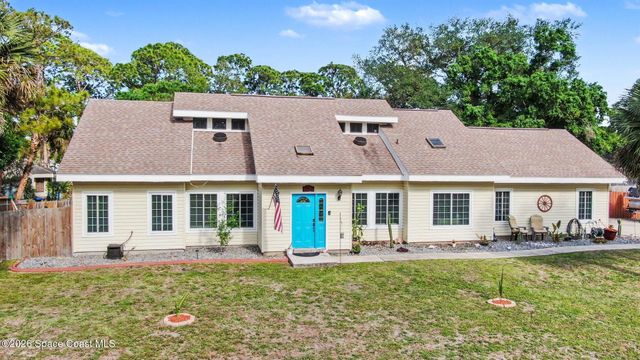 757 Penguin Avenue NE, Palm Bay, FL 32907