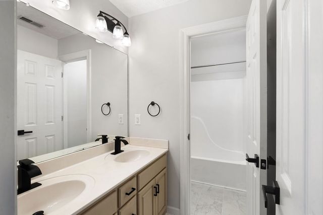 6502 Franklin Rd, Murfreesboro, TN 37128