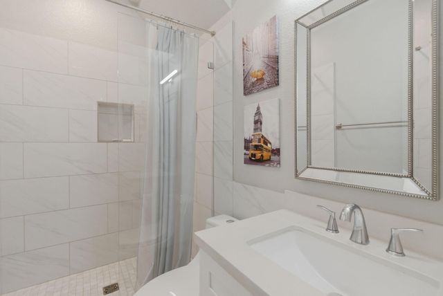 6617 Del Rio Street D, Houston, TX 77021