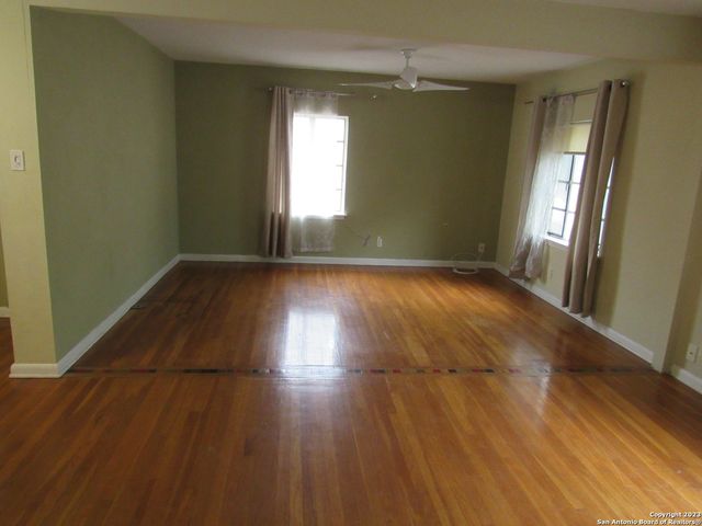 229 Natalen Ave Apt 4, San Antonio, TX 78209