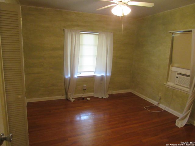229 Natalen Ave Apt 4, San Antonio, TX 78209