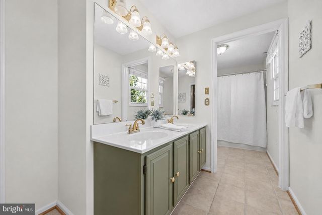 6396 DEVONSHIRE LN, Frederick, MD 21703