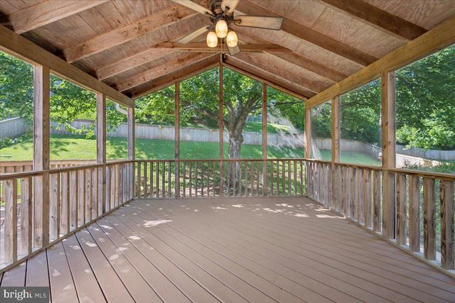 6396 DEVONSHIRE LN, Frederick, MD 21703