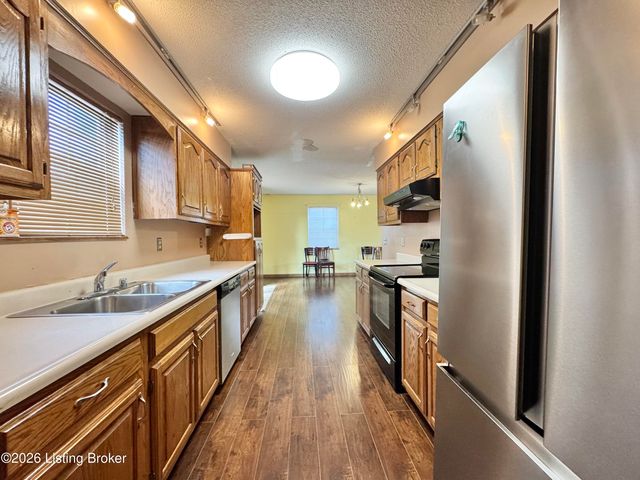 406 College View Dr, Elizabethtown, KY 42701