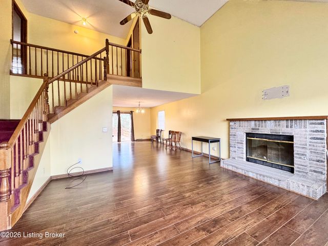 406 College View Dr, Elizabethtown, KY 42701