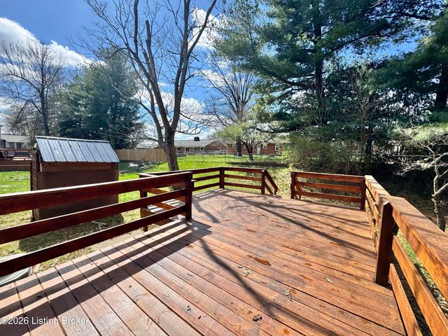 406 College View Dr, Elizabethtown, KY 42701