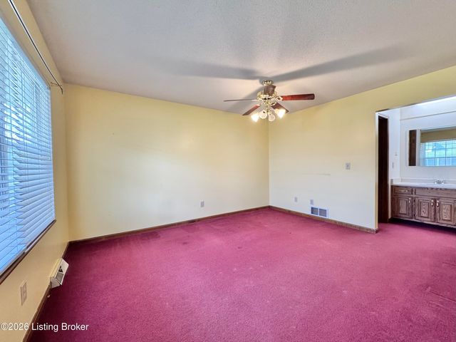 406 College View Dr, Elizabethtown, KY 42701