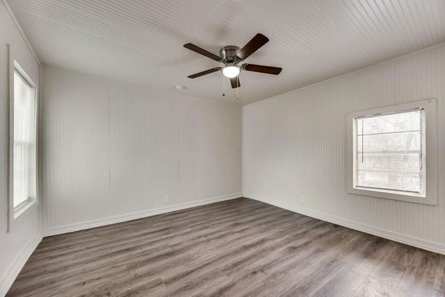 1915 Alaska Avenue, Dallas, TX 75216