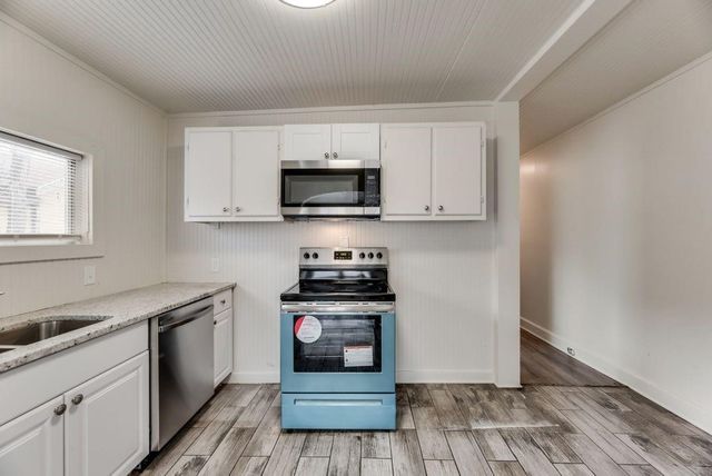 1915 Alaska Avenue, Dallas, TX 75216