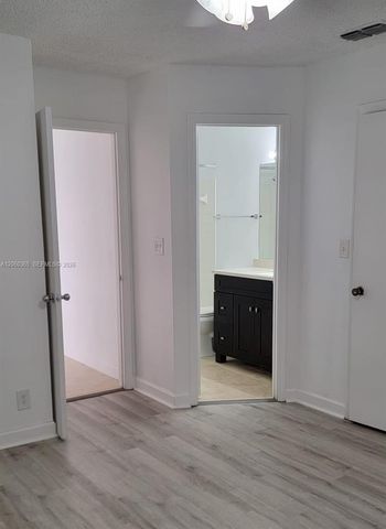 2926 S University Dr 6102, Davie, FL 33328