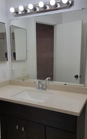 2926 S University Dr 6102, Davie, FL 33328