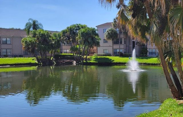 2926 S University Dr 6102, Davie, FL 33328
