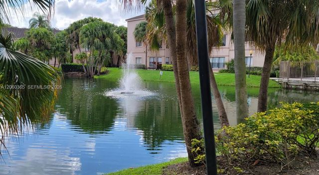 2926 S University Dr 6102, Davie, FL 33328