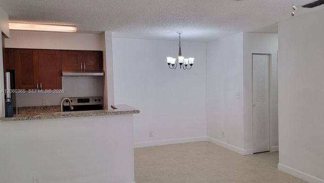 2926 S University Dr 6102, Davie, FL 33328