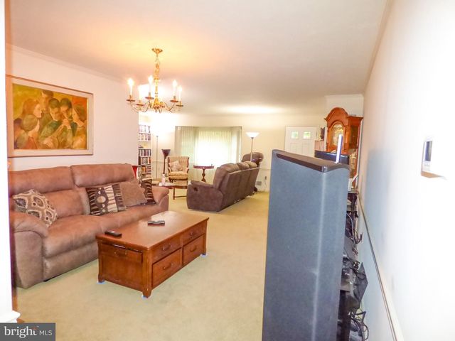 2006 WYNTRE BROOKE DR SW, York, PA 17403