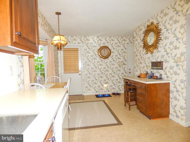 2006 WYNTRE BROOKE DR SW, York, PA 17403