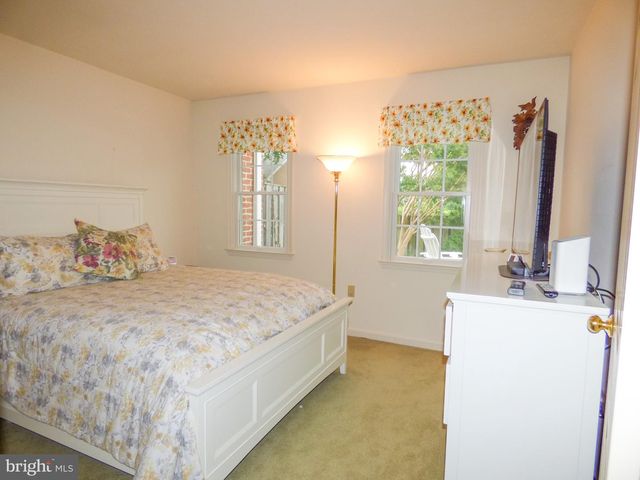 2006 WYNTRE BROOKE DR SW, York, PA 17403