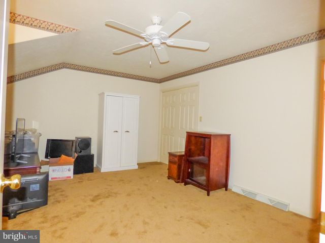 2006 WYNTRE BROOKE DR SW, York, PA 17403