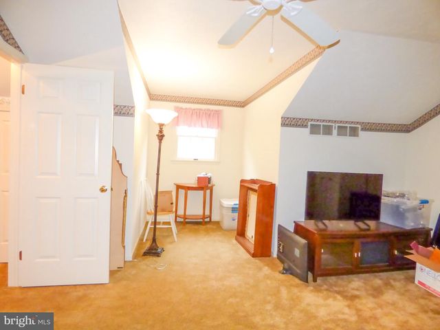2006 WYNTRE BROOKE DR SW, York, PA 17403