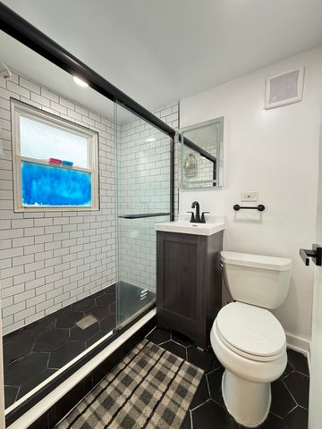 527 S Calumet Avenue, Aurora, IL 60506