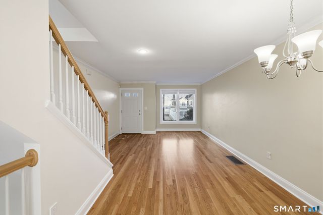 85 Camp Avenue APT 10I, Stamford, CT 06907