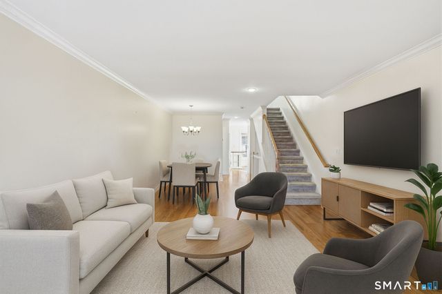 85 Camp Avenue APT 10I, Stamford, CT 06907