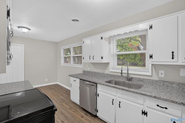 3021 Shadow Lawn Drive, Huntsville, AL 35810