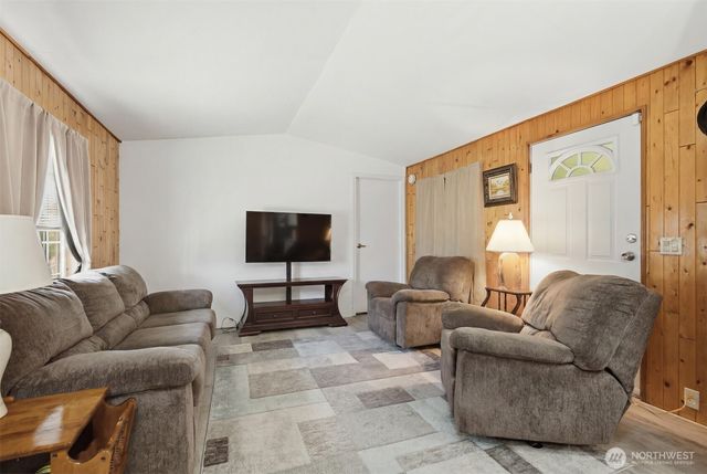 8516 Pepperidge Lane SE, Yelm, WA 98597