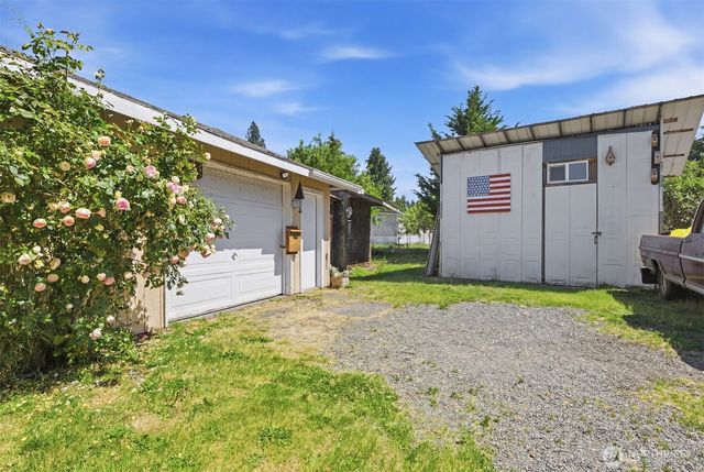 8516 Pepperidge Lane SE, Yelm, WA 98597