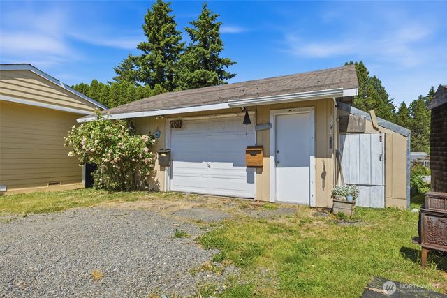 8516 Pepperidge Lane SE, Yelm, WA 98597