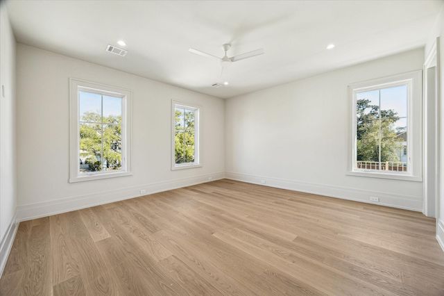 3717 Chevy Chase Drive, Houston, TX 77019