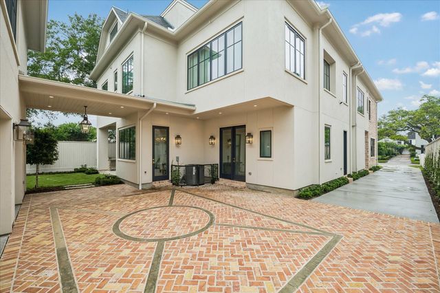 3717 Chevy Chase Drive, Houston, TX 77019