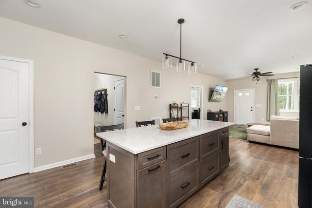 412 MILE RIDGE EST, Strasburg, VA 22641